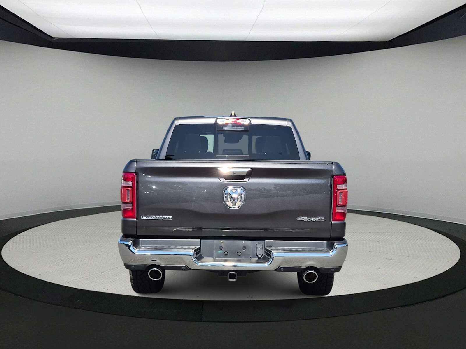 Used 2022 RAM 1500 Laramie AWD/4WD image 7
