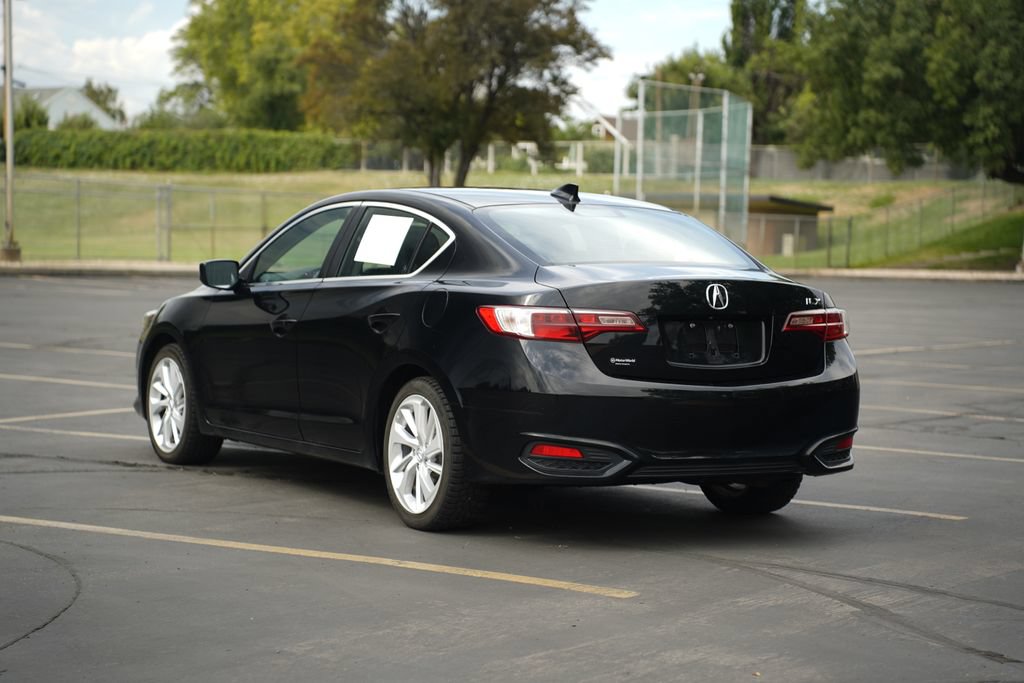 Used 2016 Acura ILX FWD image 3