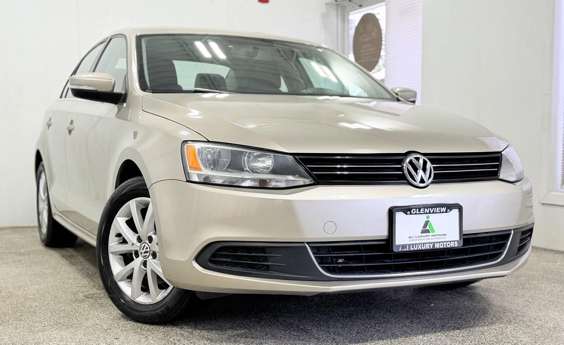 Used 2013 Volkswagen Jetta SE image 3