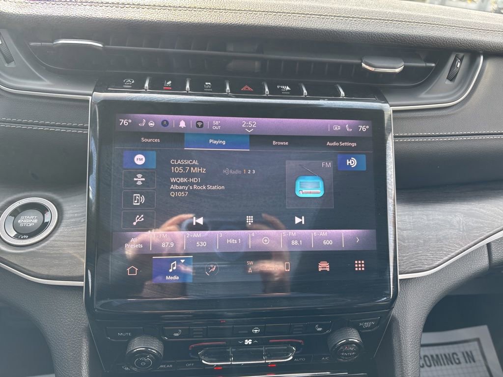 Used 2022 Jeep Grand Cherokee L Limited image 16