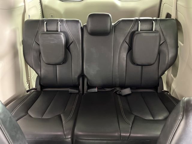 Used 2024 Chrysler Pacifica Touring-L FWD image 48