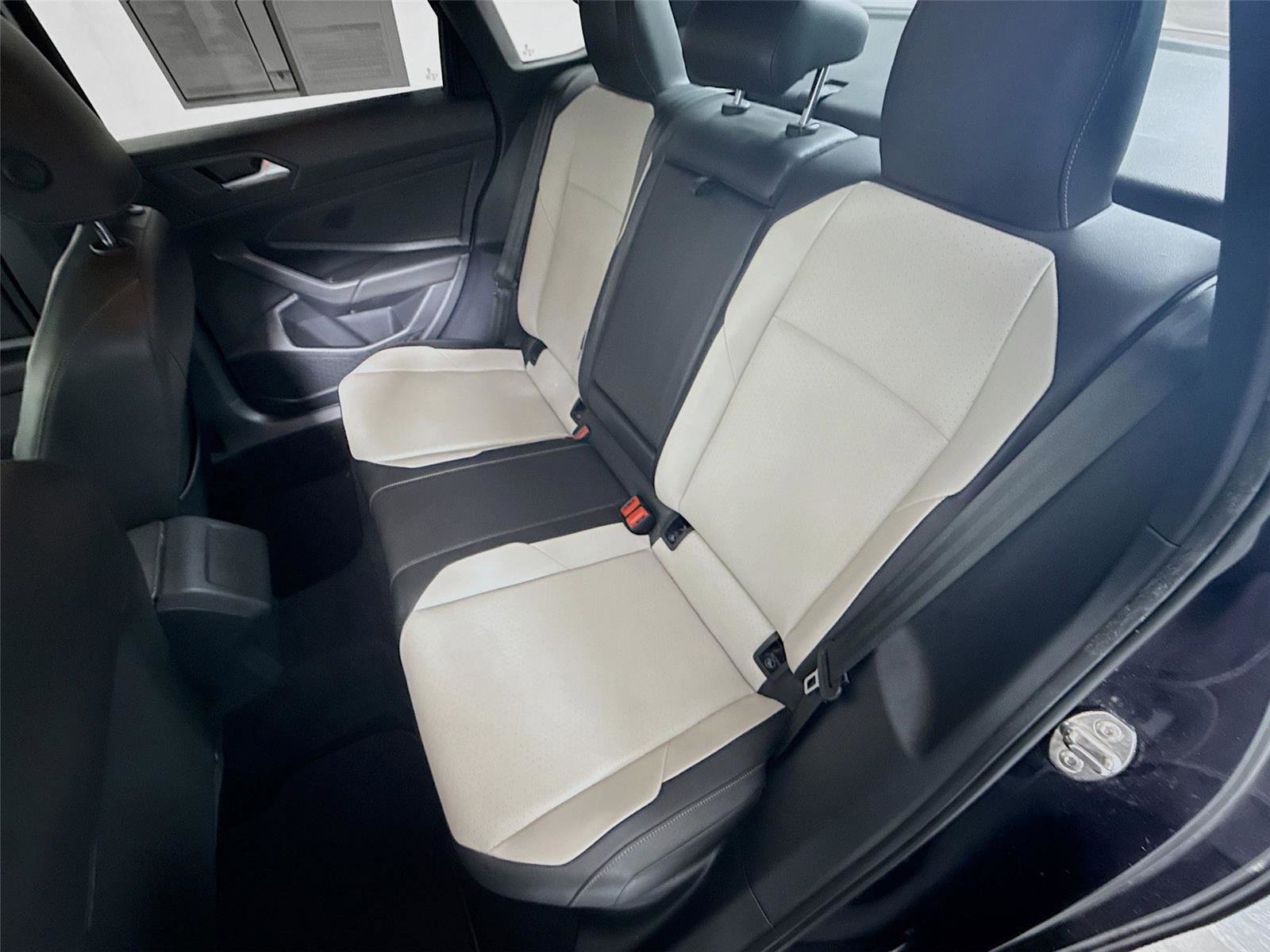 Used 2019 Volkswagen Jetta R-Line image 12