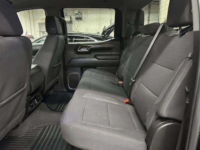 Used 2024 Chevrolet Silverado 1500 LT AWD/4WD image 11