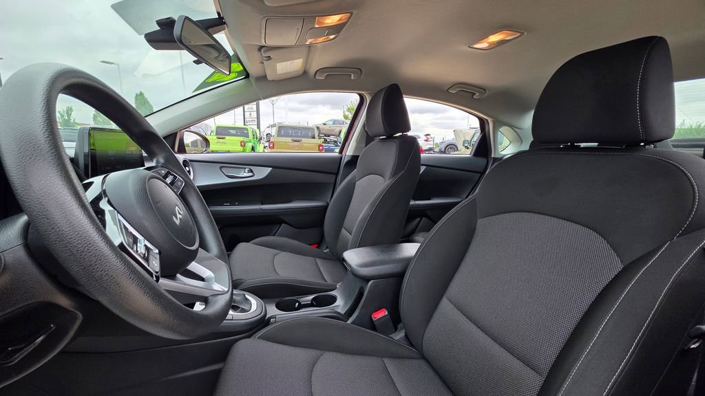 Used 2023 Kia Forte LXS image 22