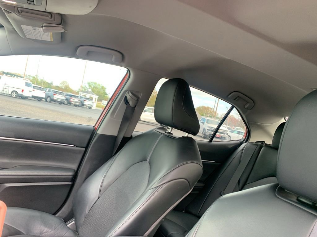Used 2024 Toyota Camry XLE image 12