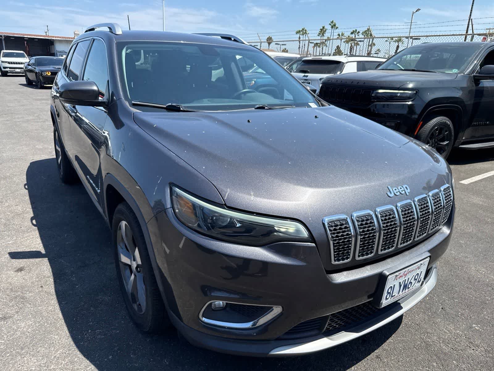 Used 2019 Jeep Cherokee Limited FWD image 8