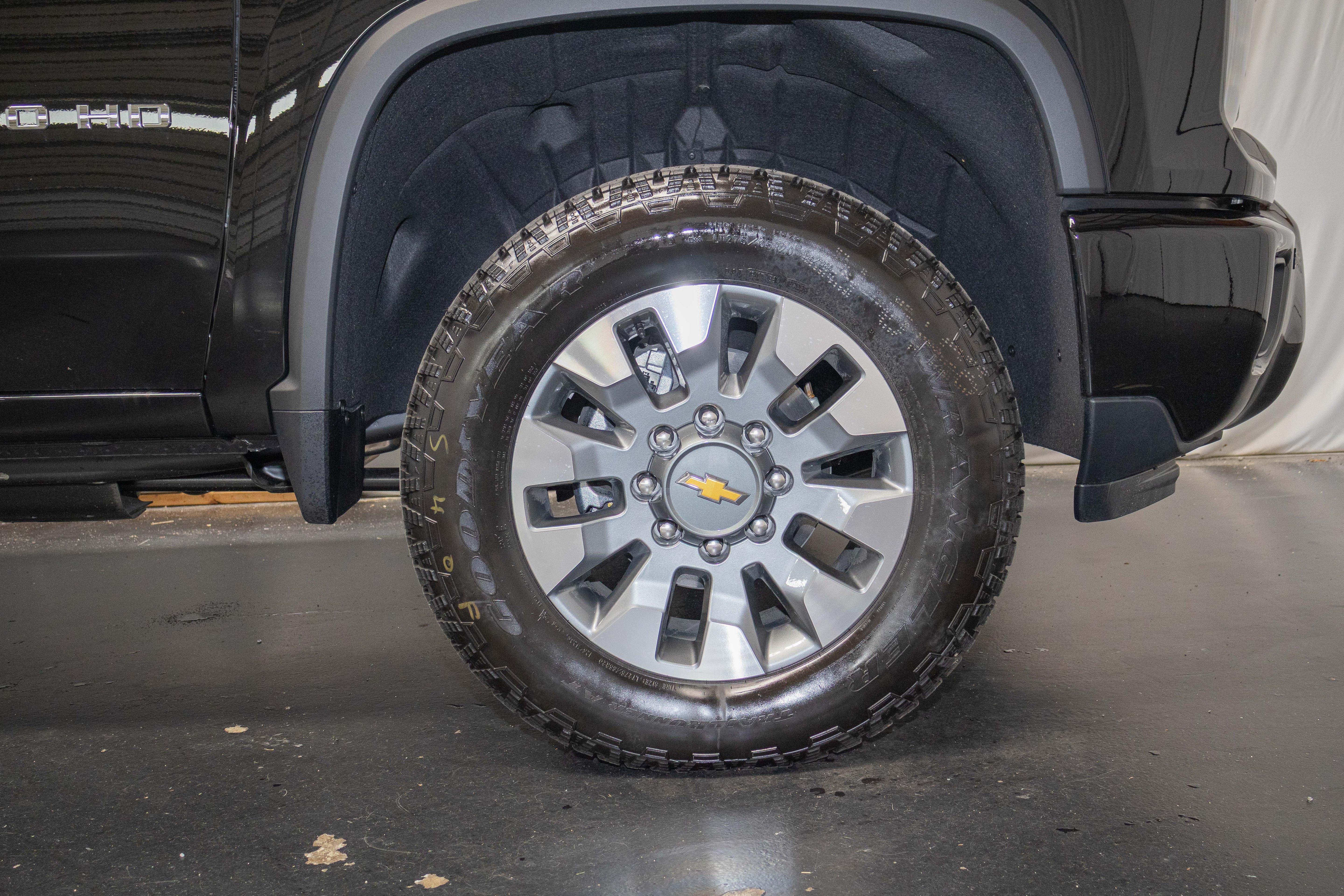 New 2026 Chevrolet Silverado 2500 Custom w/ Custom Value Package AWD/4WD image 7