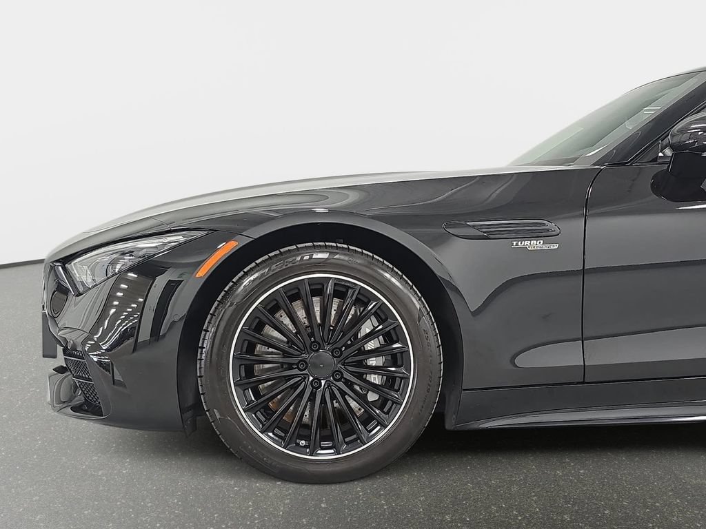 Used 2025 Mercedes-Benz SL 43 AMG image 10