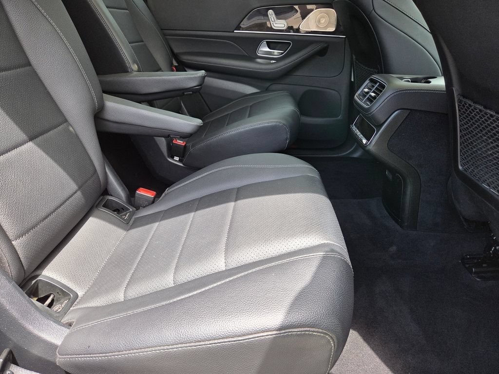 Used 2023 Mercedes-Benz GLS 450 4MATIC image 34