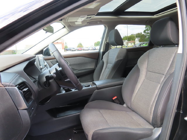 Used 2021 Nissan Rogue SV AWD/4WD image 19