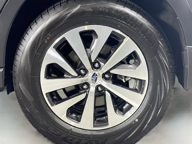 Certified 2025 Subaru Outback Premium AWD/4WD image 34