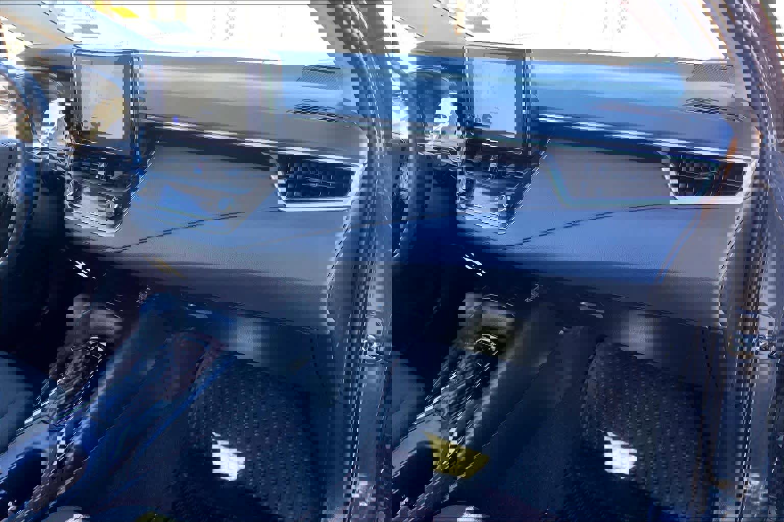 Certified 2025 Toyota Corolla LE image 17