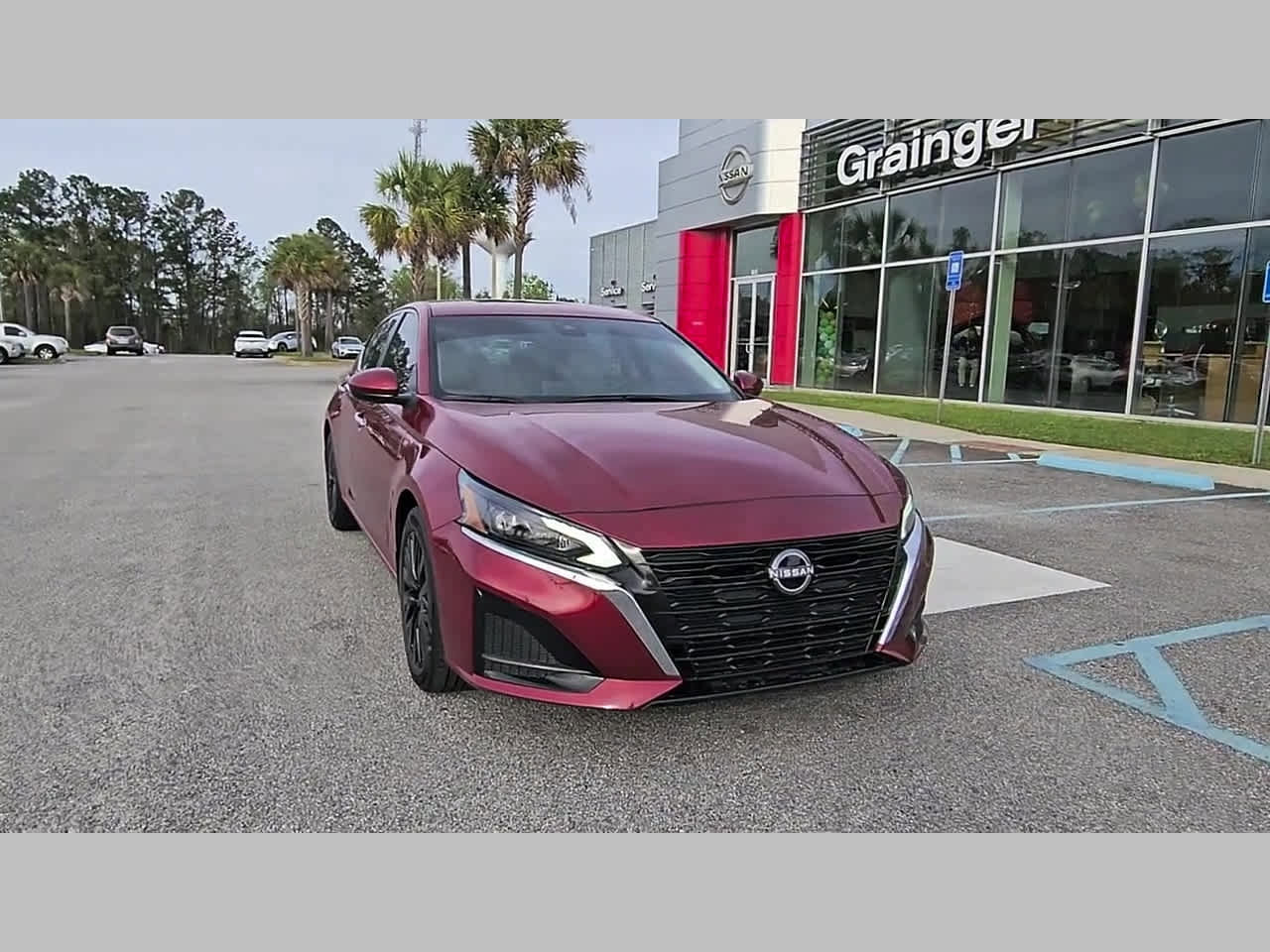 Used 2025 Nissan Altima 2.5 SV w/ SV Special Edition Package FWD image 19