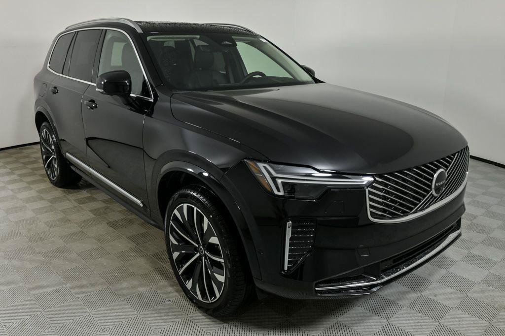 Used 2026 Volvo XC90 B6 Ultra w/ Protection Package AWD/4WD image 27