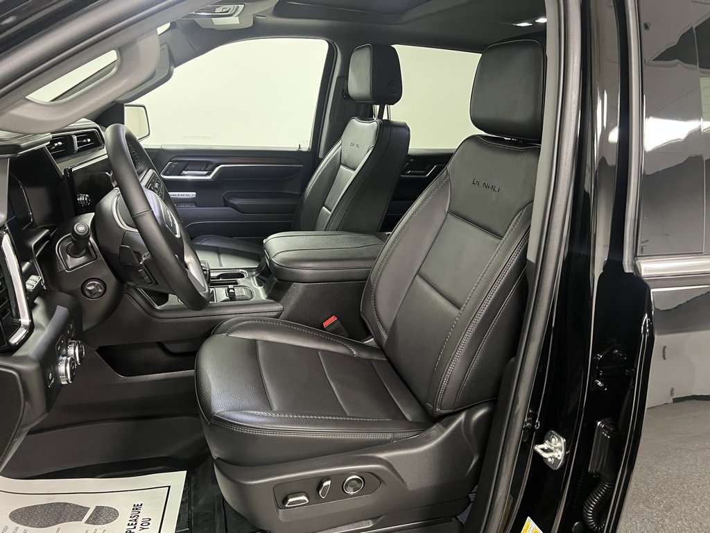 Used 2025 GMC Sierra 1500 Denali w/ Denali Reserve Package image 25