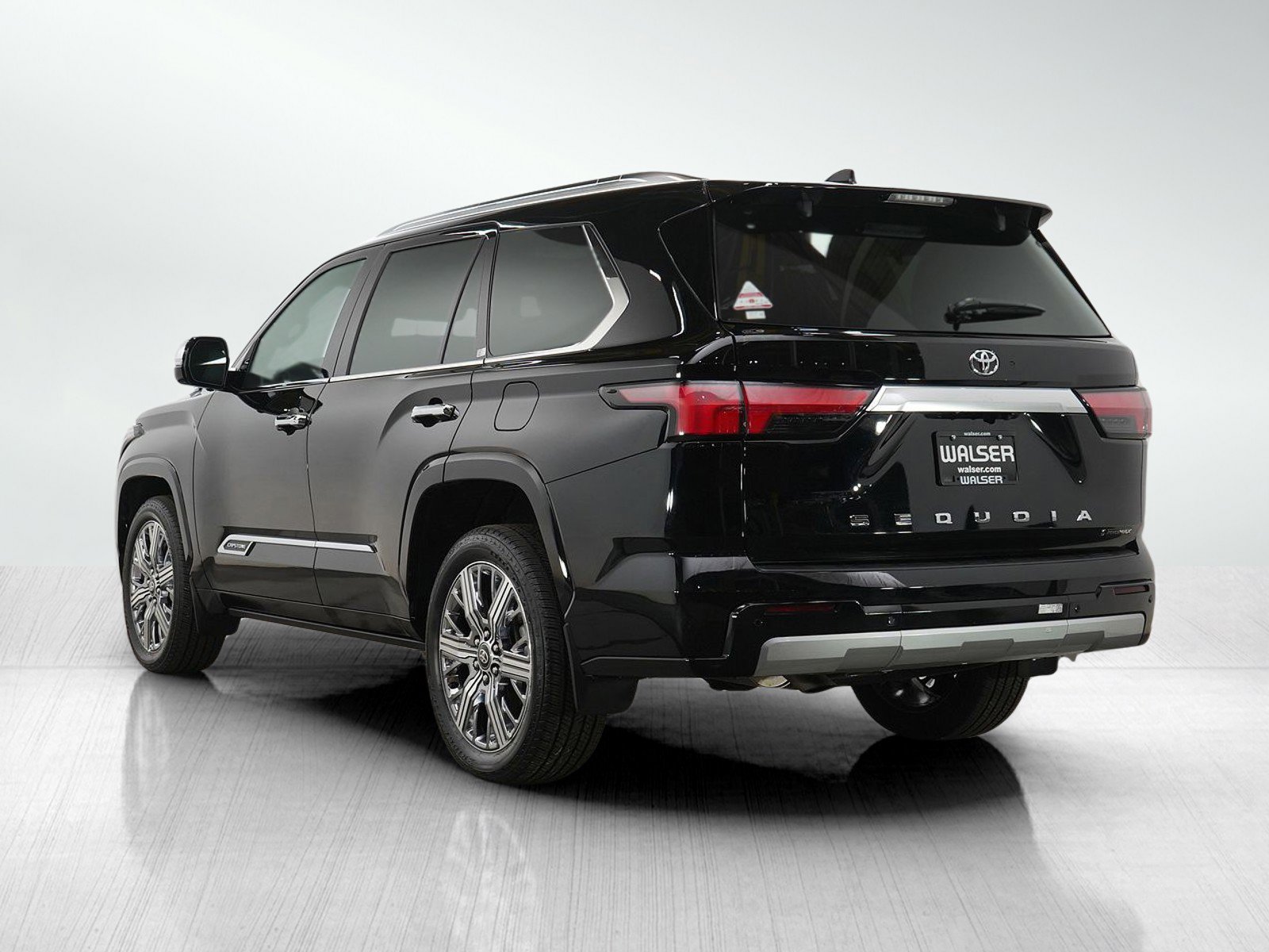 Used 2026 Toyota Sequoia Capstone AWD/4WD image 3