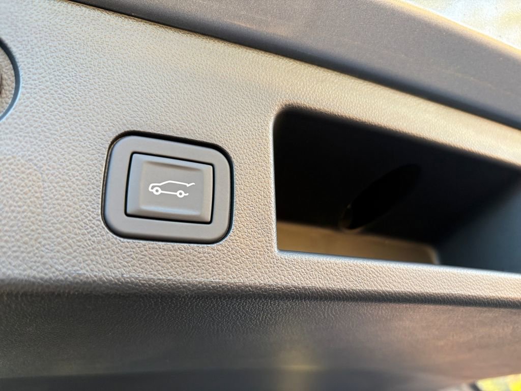 New 2026 Chevrolet Equinox RS image 8