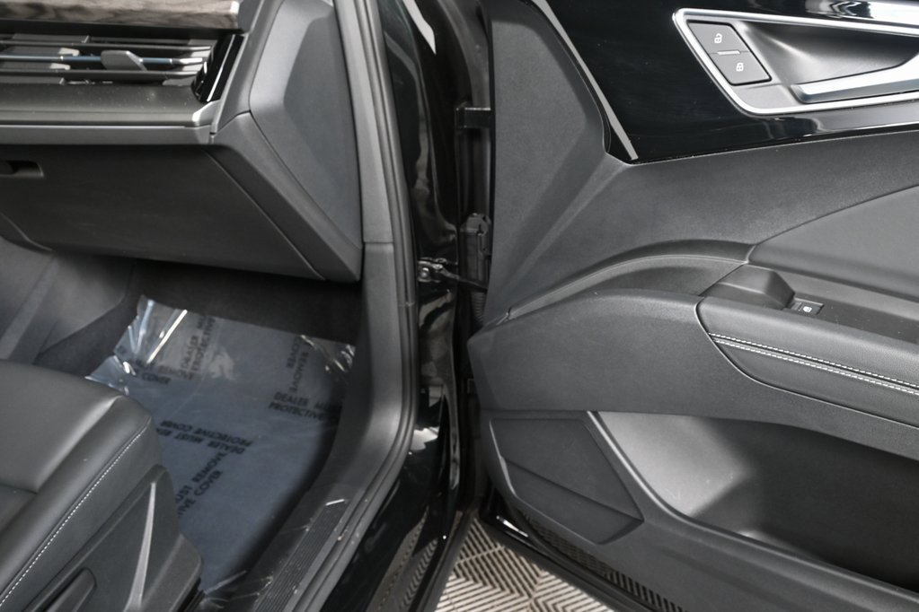 Used 2024 Audi Q4 e-tron Premium image 22
