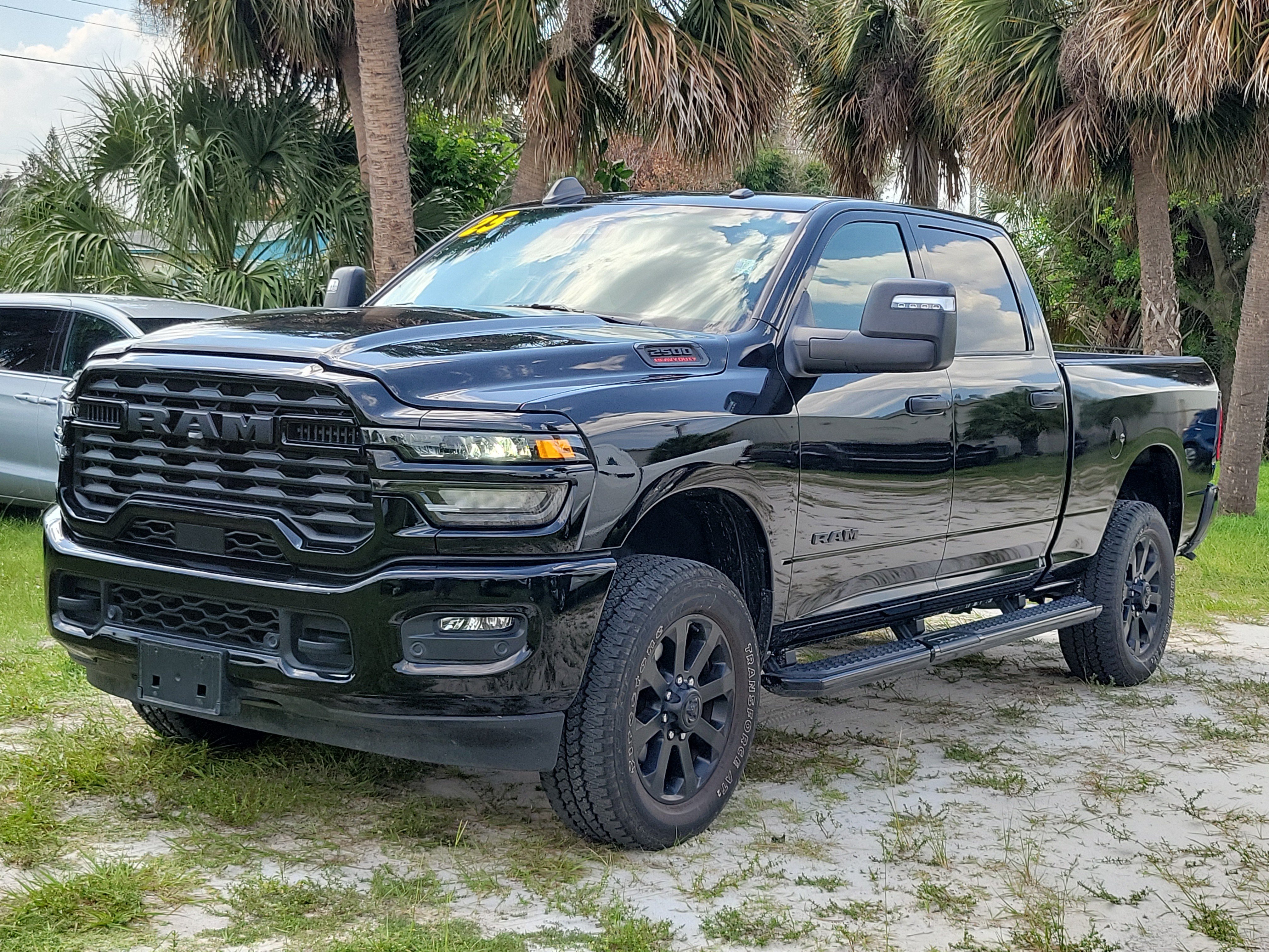 Used 2025 RAM 2500 Big Horn AWD/4WD image 2