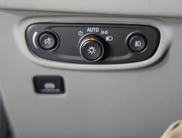 Used 2020 GMC Terrain SLT w/ Preferred Package image 11