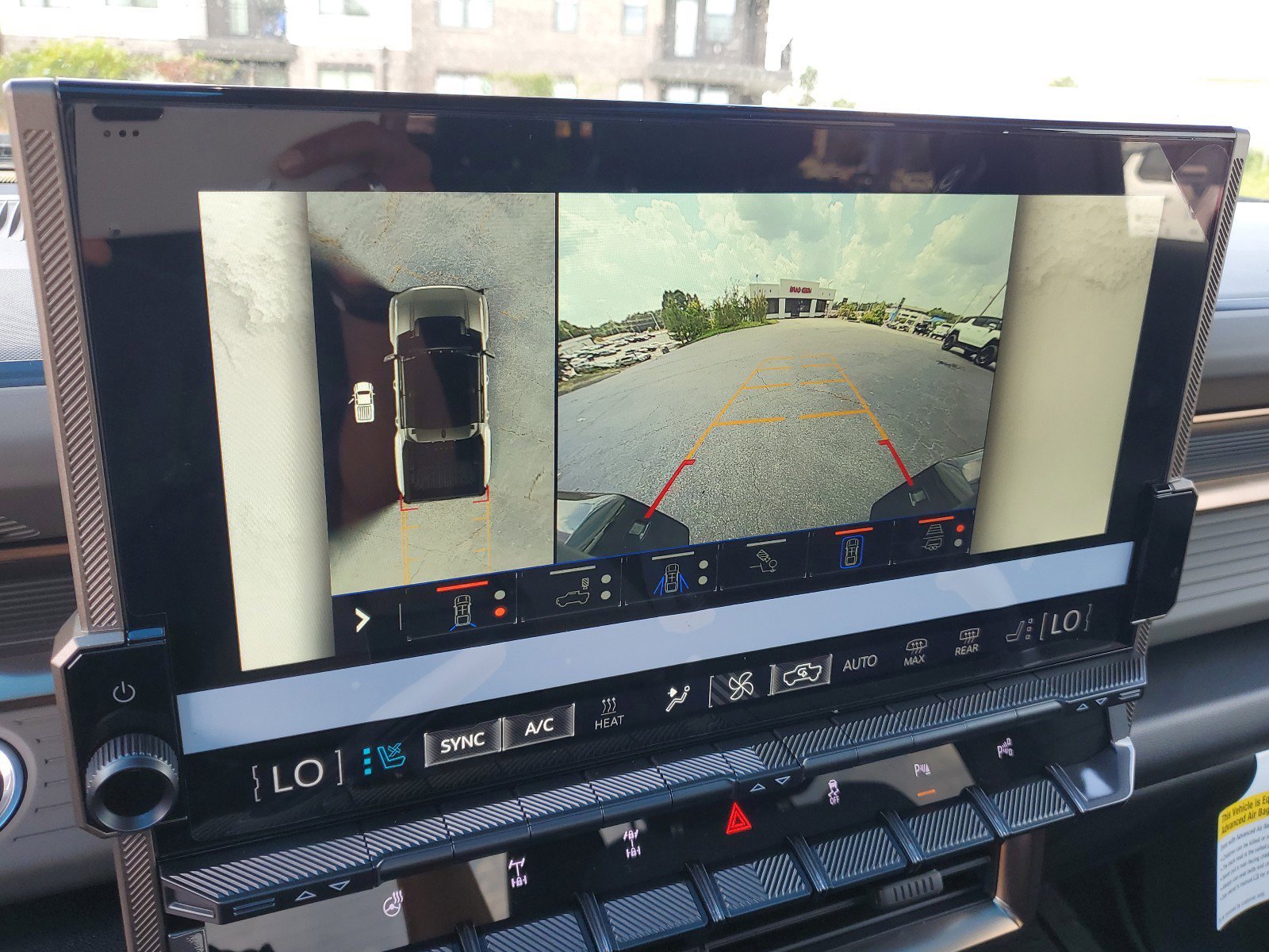 New 2025 GMC Hummer EV 2X w/ Extreme Off-Road Package image 27