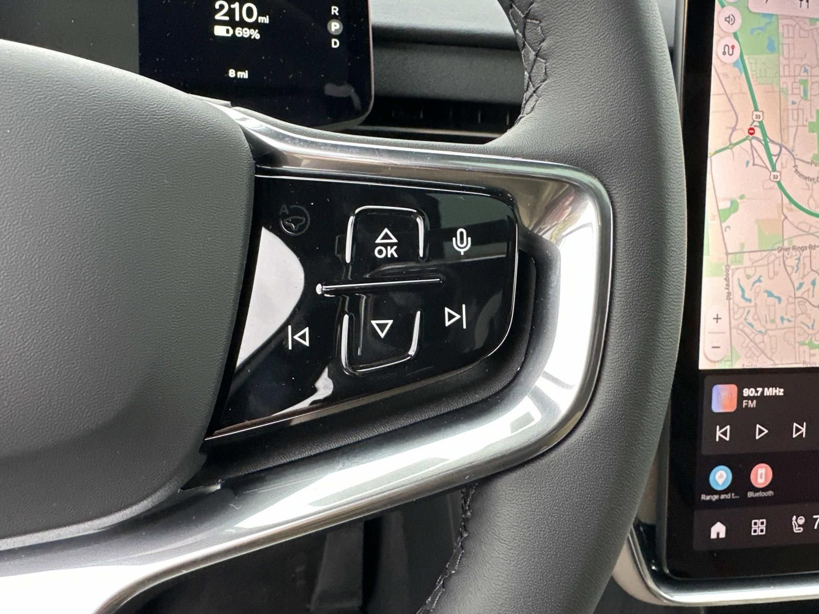 New 2025 Volvo EX90 Plus w/ Protection Package Premier AWD/4WD image 16