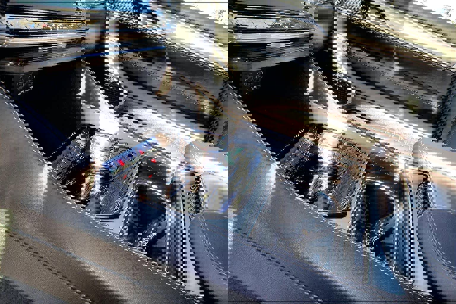 New 2025 Jeep Wagoneer Series II w/ Convenience Group I image 7