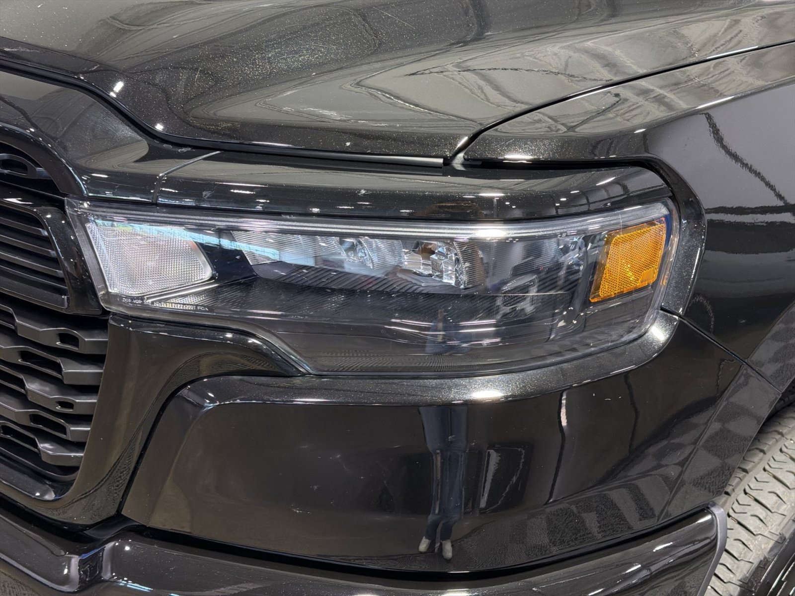 Used 2025 RAM 1500 Tradesman w/ Night Edition AWD/4WD image 13