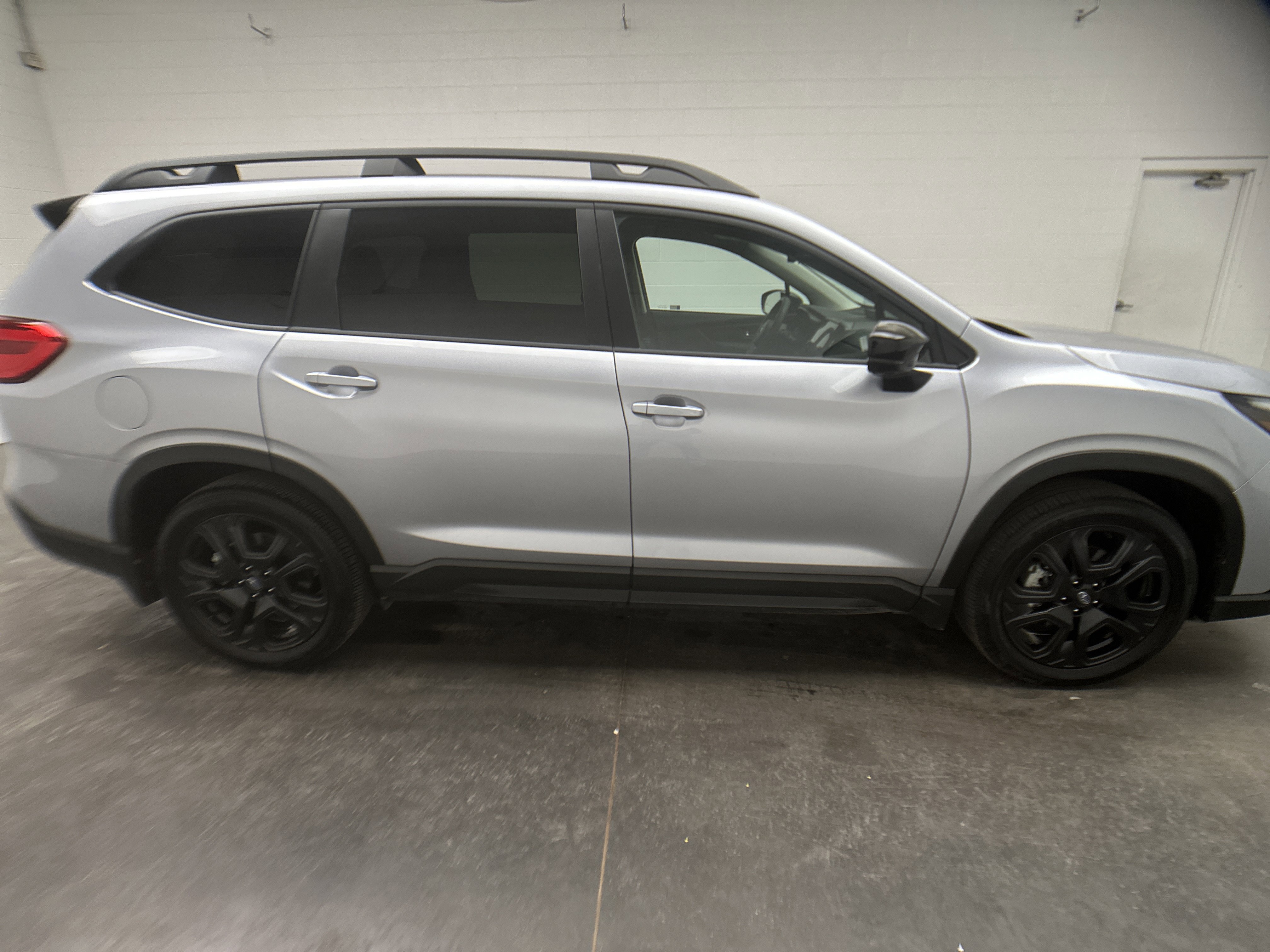 Used 2025 Subaru Ascent Bronze Edition w/ Popular Package #2 image 14