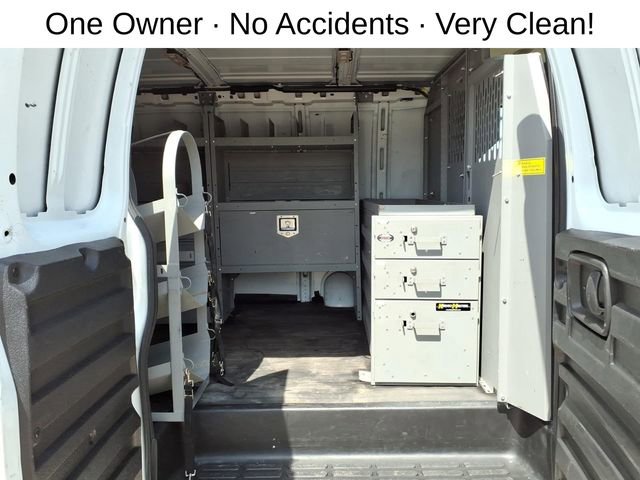 Used 2021 Chevrolet Express 3500 w/ Driver Convenience Package RWD image 22