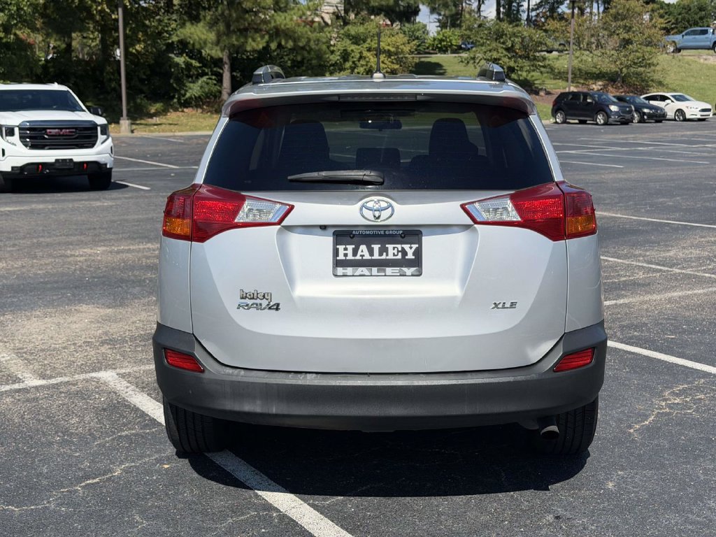 Used 2013 Toyota RAV4 XLE FWD image 19