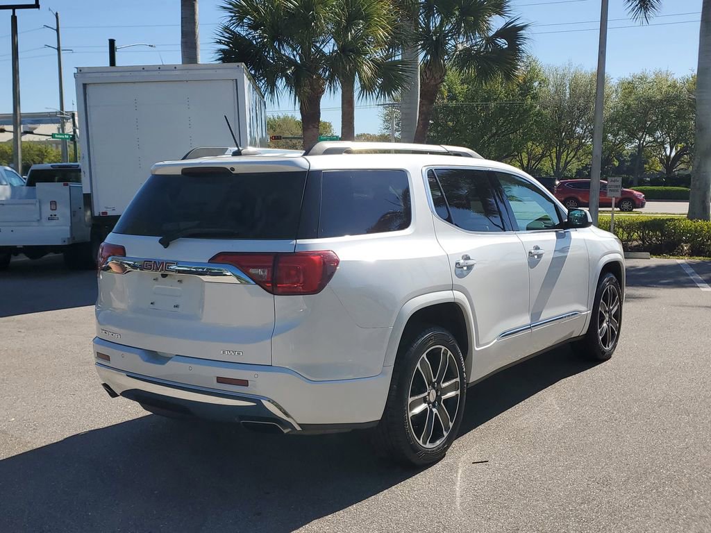 Used 2017 GMC Acadia Denali w/ Technology Package image 5
