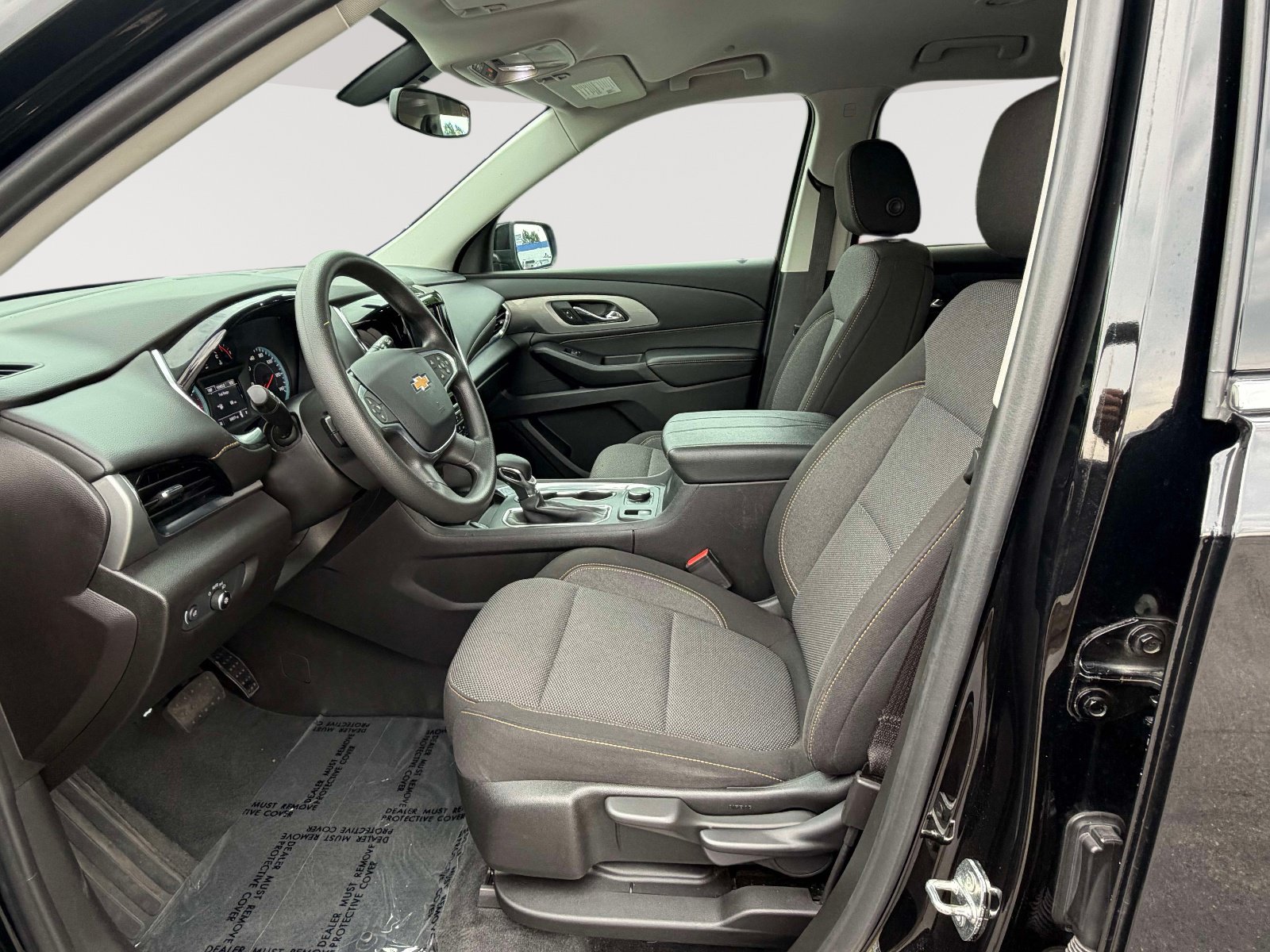 Used 2021 Chevrolet Traverse LS FWD image 21