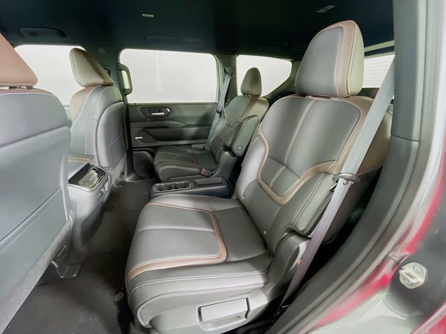 New 2026 Nissan Armada SL w/ Captain's Chari Seat Package image 15