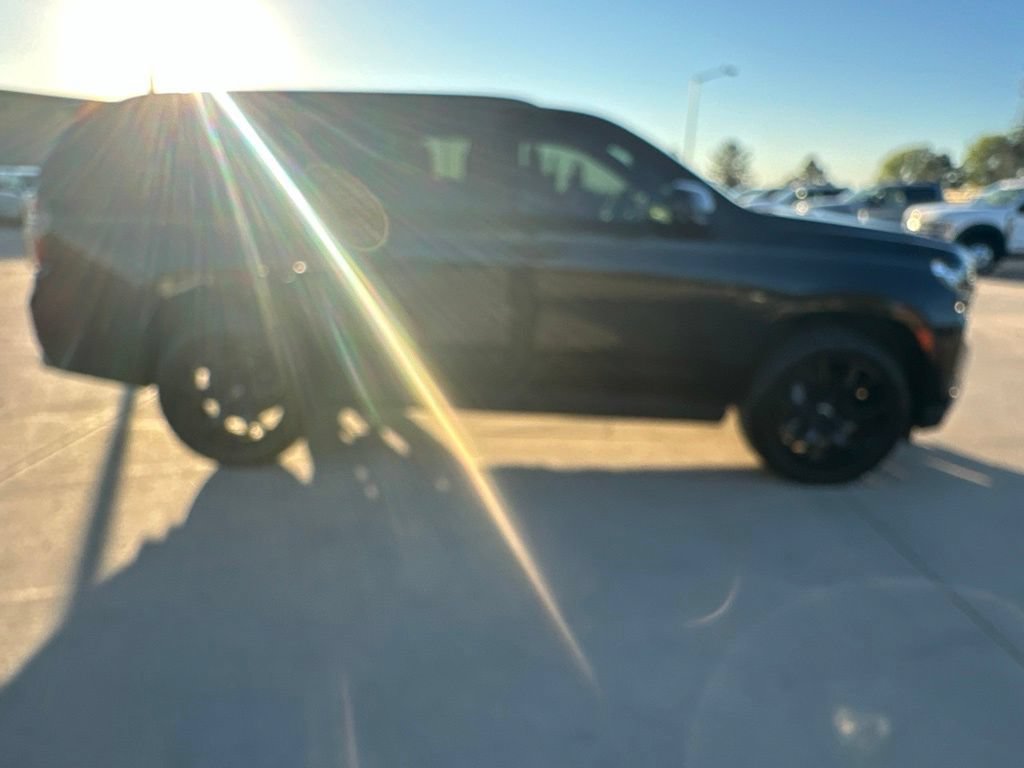 Used 2023 Chevrolet Tahoe High Country w/ Premium Package AWD/4WD image 40