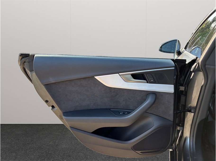 Used 2018 Audi S5 Premium Plus w/ Navigation Package AWD/4WD image 40