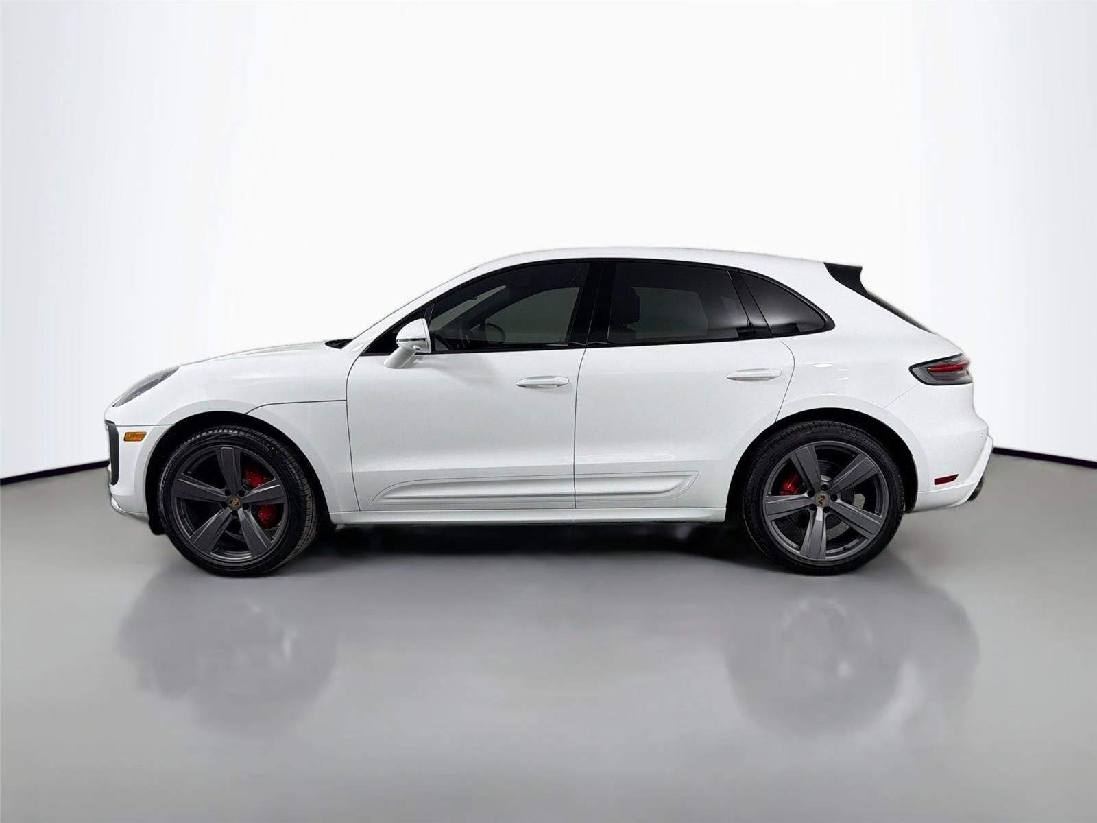Certified 2025 Porsche Macan S AWD/4WD image 2