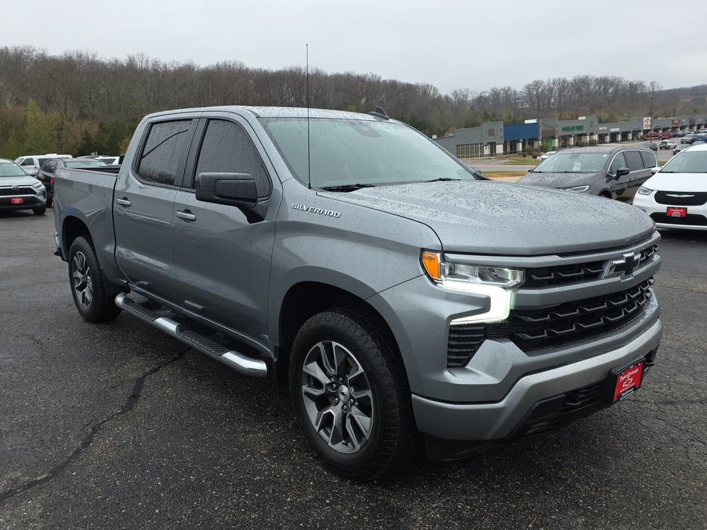 Used 2024 Chevrolet Silverado 1500 RST w/ Convenience Package II image 2