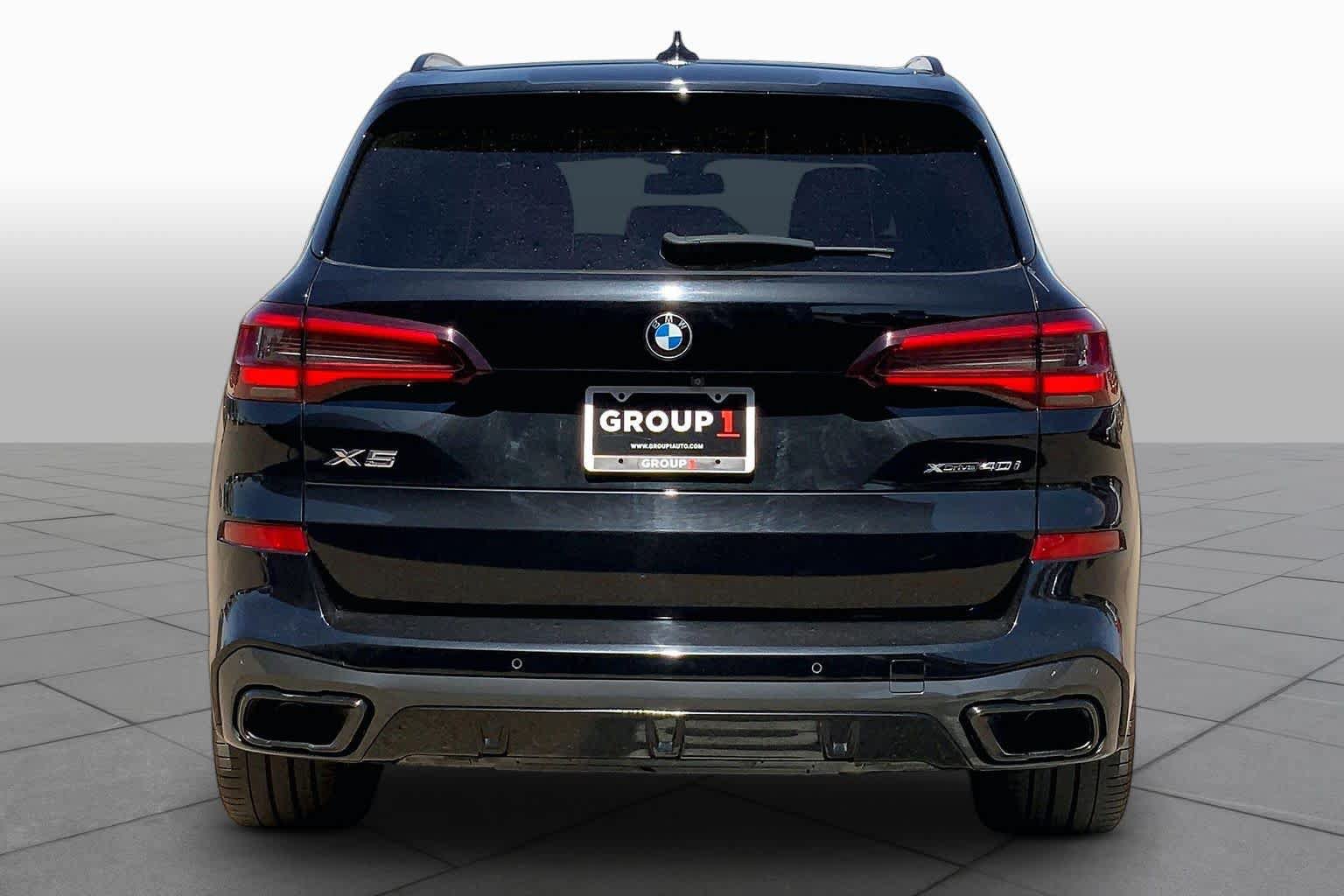 Used 2022 BMW X5 xDrive40i w/ M Sport Package AWD/4WD image 5