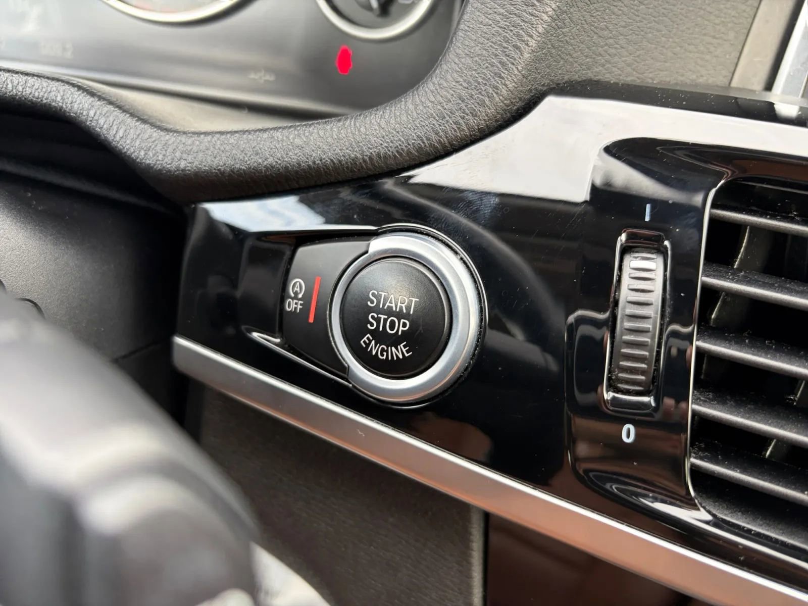 Used 2017 BMW X3 xDrive28i image 24