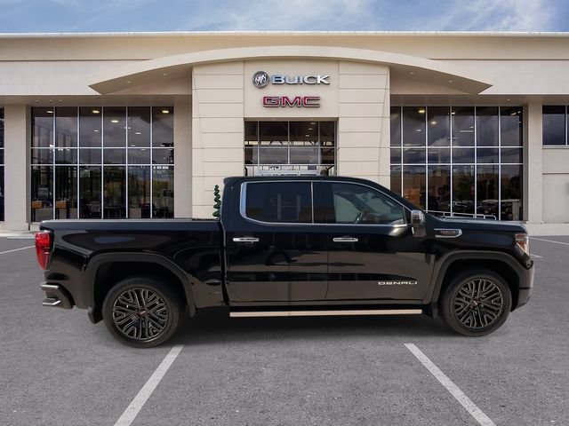 Used 2022 GMC Sierra 1500 Denali w/ Denali Premium Package AWD/4WD image 16