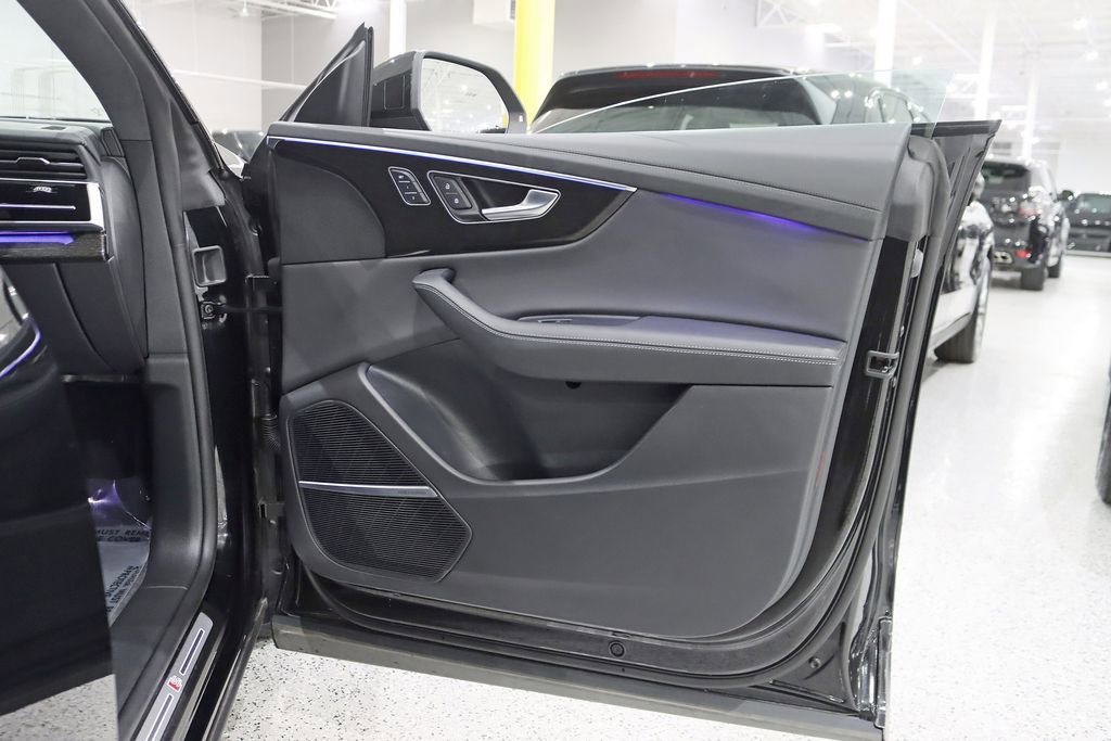 Used 2025 Audi Q8 Prestige AWD/4WD image 39