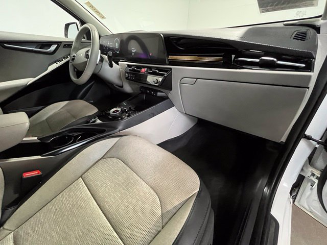 Used 2023 Kia Niro Wave FWD image 10