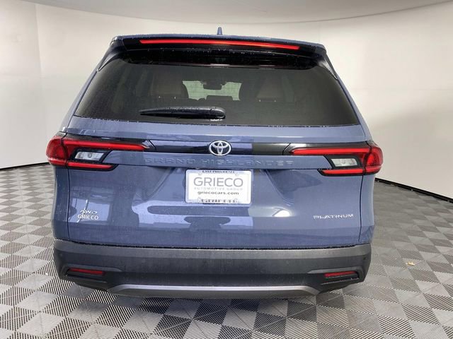 Used 2025 Toyota Grand Highlander Platinum image 7