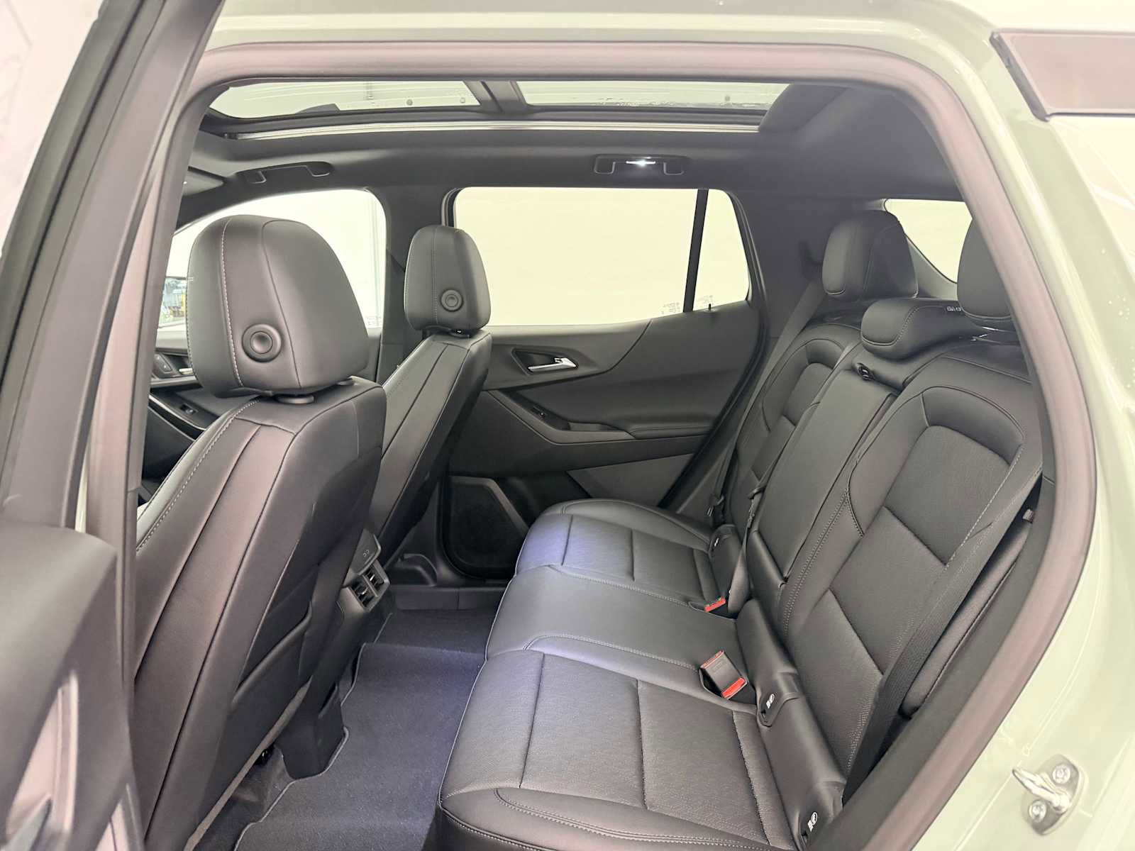 New 2026 Chevrolet Equinox LT w/ Convenience Package II image 20