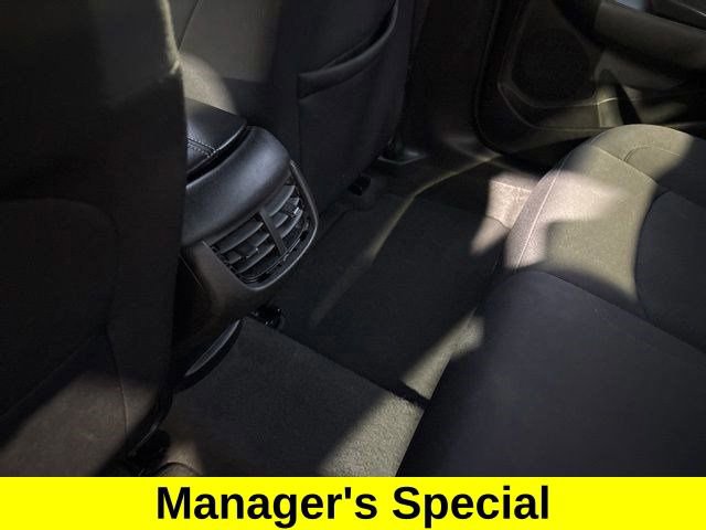 Used 2024 Chevrolet Malibu LT FWD image 33