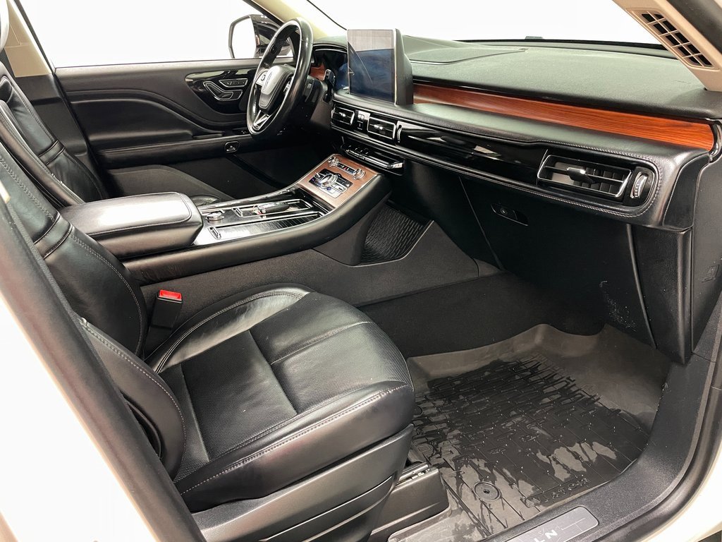 Used 2020 Lincoln Aviator Reserve w/ Elements Package Plus image 39