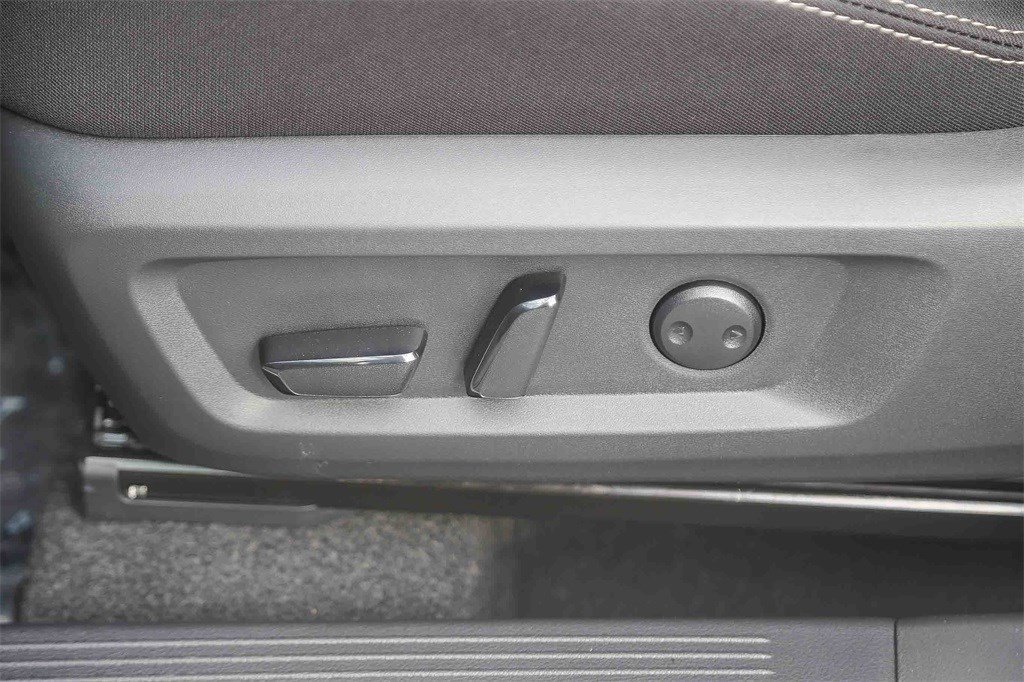 New 2026 Nissan Rogue SV image 22