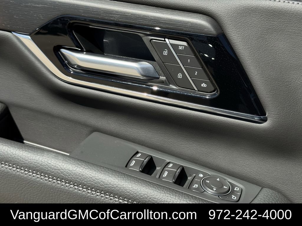 New 2026 GMC Yukon Denali w/ Sun & Power Step Package image 18