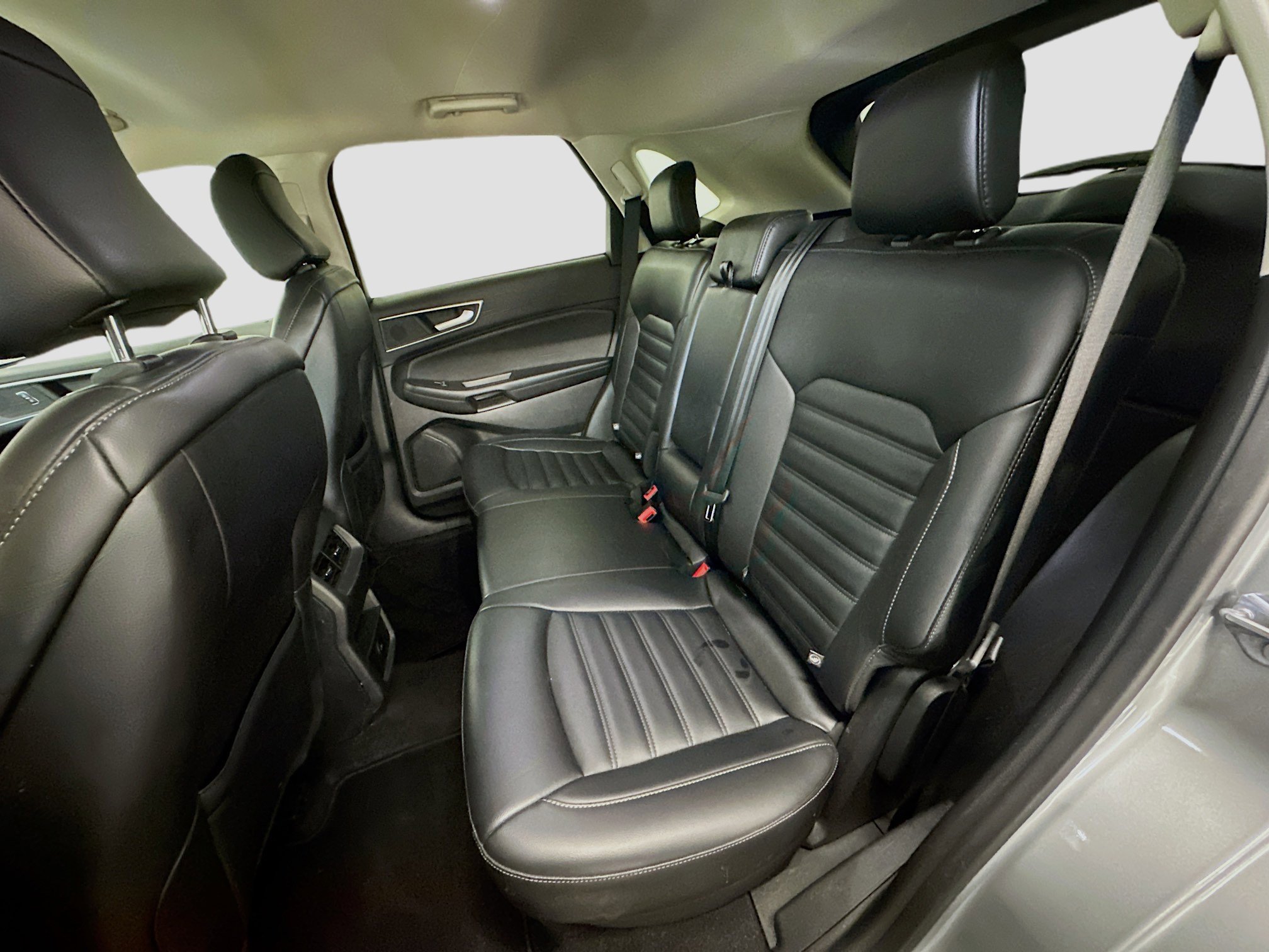 Used 2024 Ford Edge SEL image 28